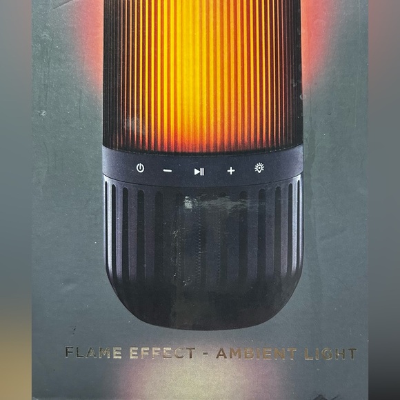 NWT-Wonderlit Emberoglo bluetooth  speaker and flame effect light - Picture 3 of 8